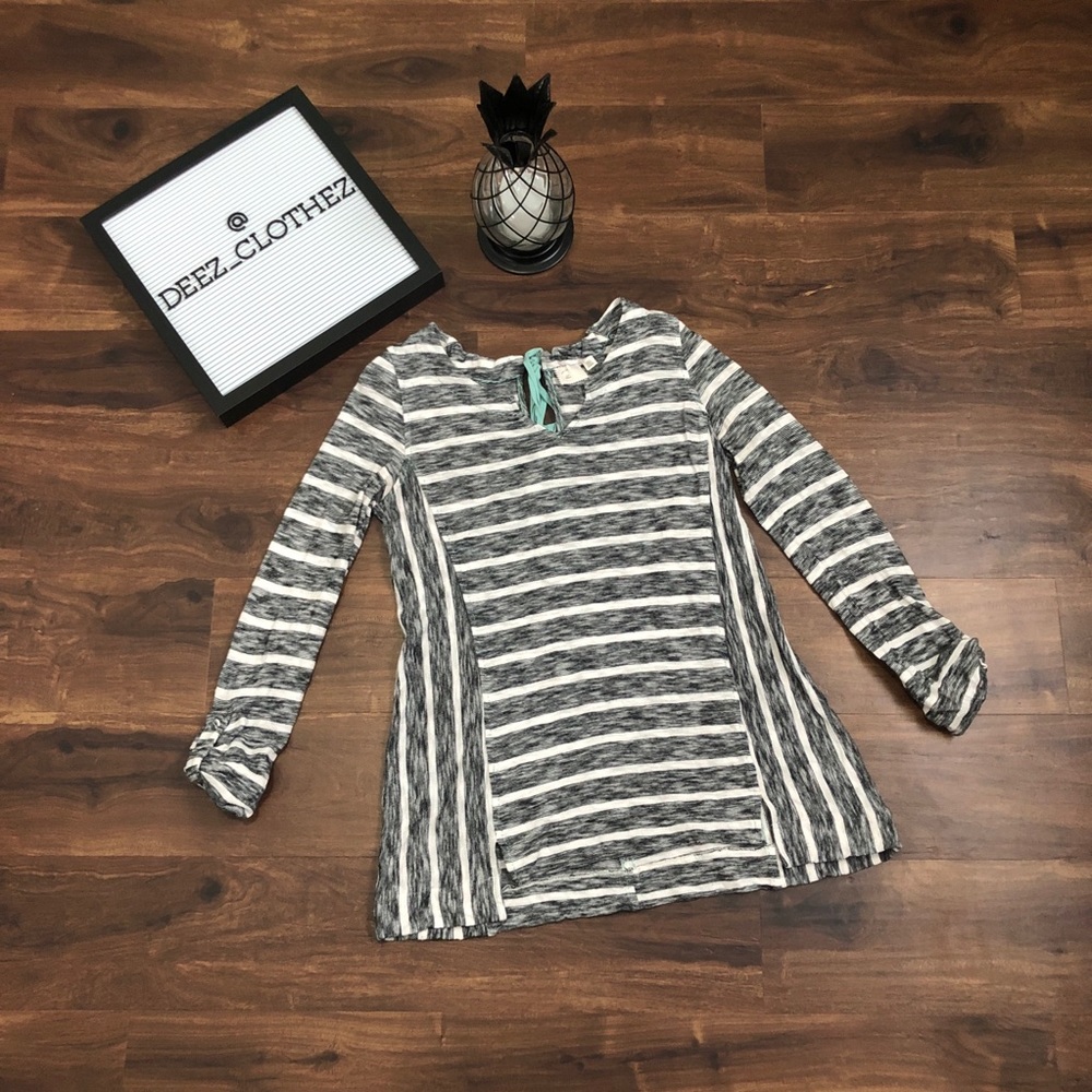 Postmark Long Sleeve Shirt Size Small